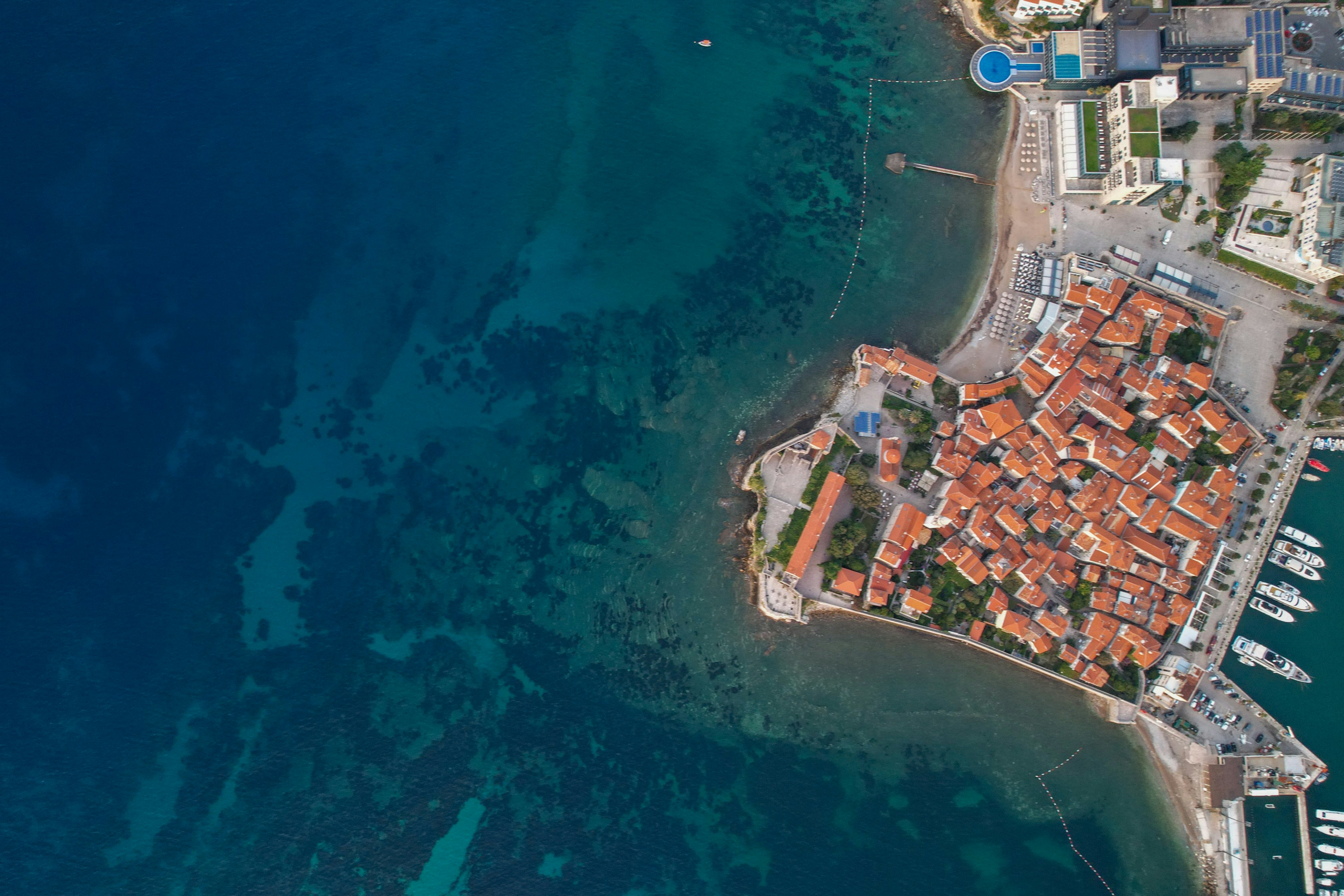 jinhui-chen-oe9pC9yC0qI-unsplash