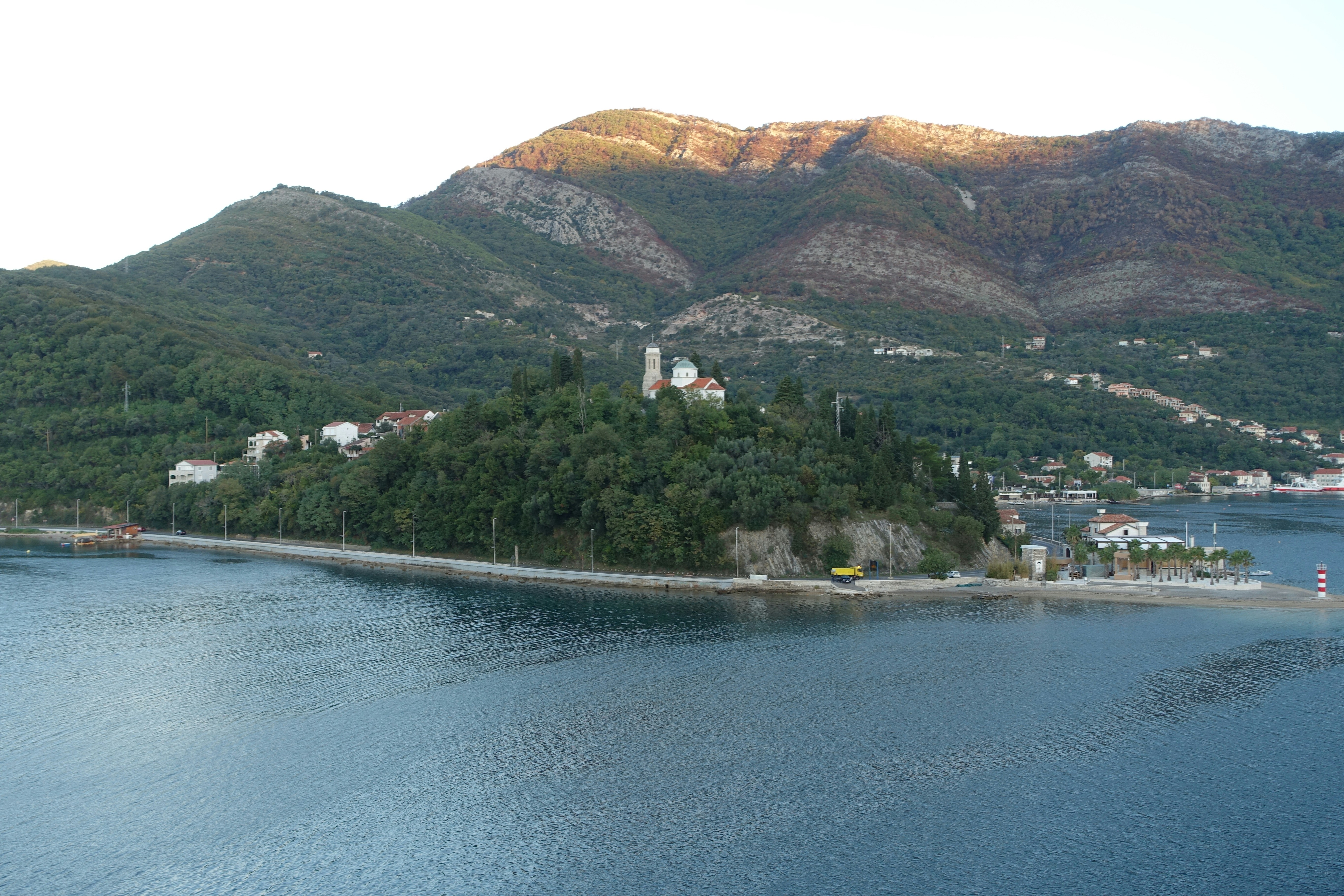 malcolm-ketteridge-RxbM4QbkZLI-unsplash